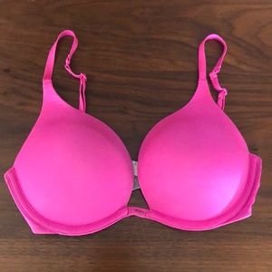 32 D Victoria’s Secret bra